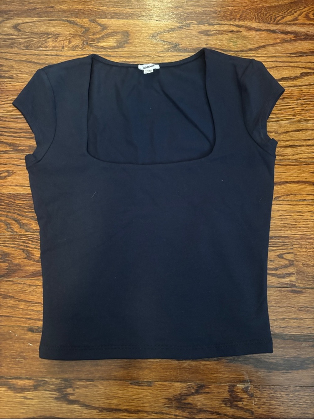 Garage Women’s Black Scoop Neck Top Size XS
